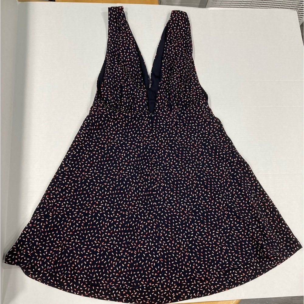 Forever 21 Contemporary 
M